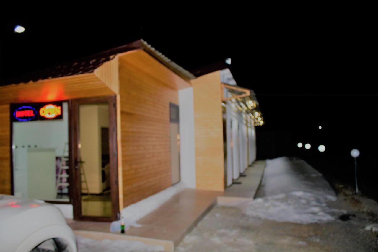 Hotel Noa Kazbegi Exterior foto